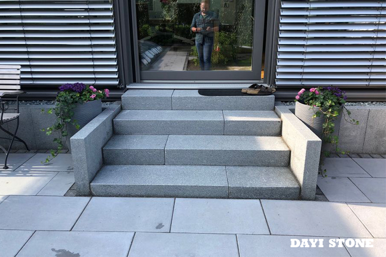 Stair Dark Grey Granite Stone G654 All sides flamed Lx35x15cm - Dayi Stone